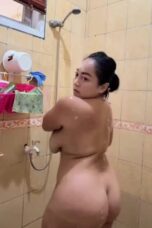 Nonton Film Video Viral Koleksi Terbaru Tante Sarah Ardhelia Tobrut Sub Indo